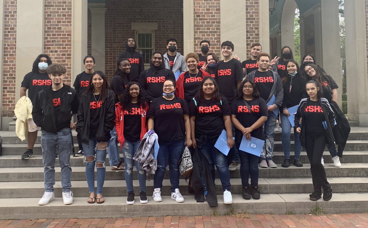 Nahimana2001's tweet photo. In 1999, I graduated from Red Springs High School and was a first gen student from rural NC preparing for my big move to UNC. Today, I had the opportunity to host a group of RSHS students and share my love for Carolina. #gdtbath #FullCircleMoments  #firstgen @UNCDiversity https://t.co/3fVqGiLtCZ