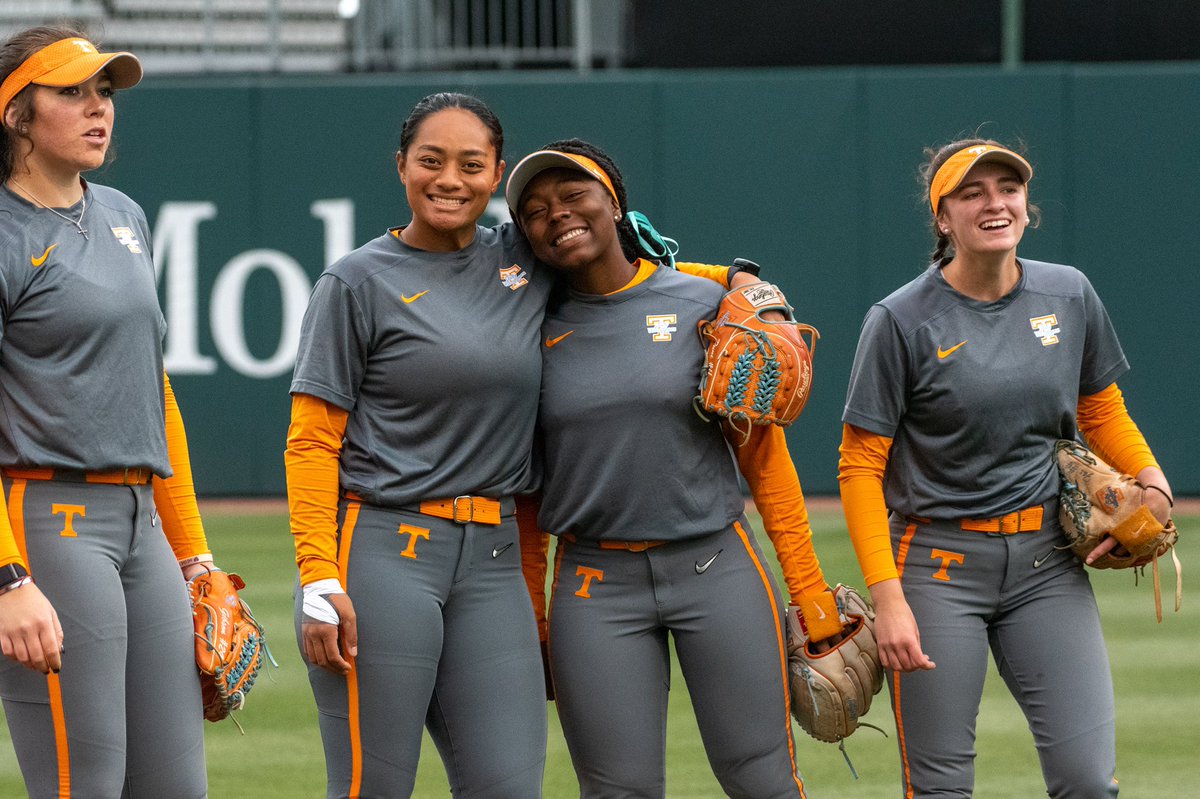Vol_Softball's tweet photo. We’re here. https://t.co/gVXwDjKfvA