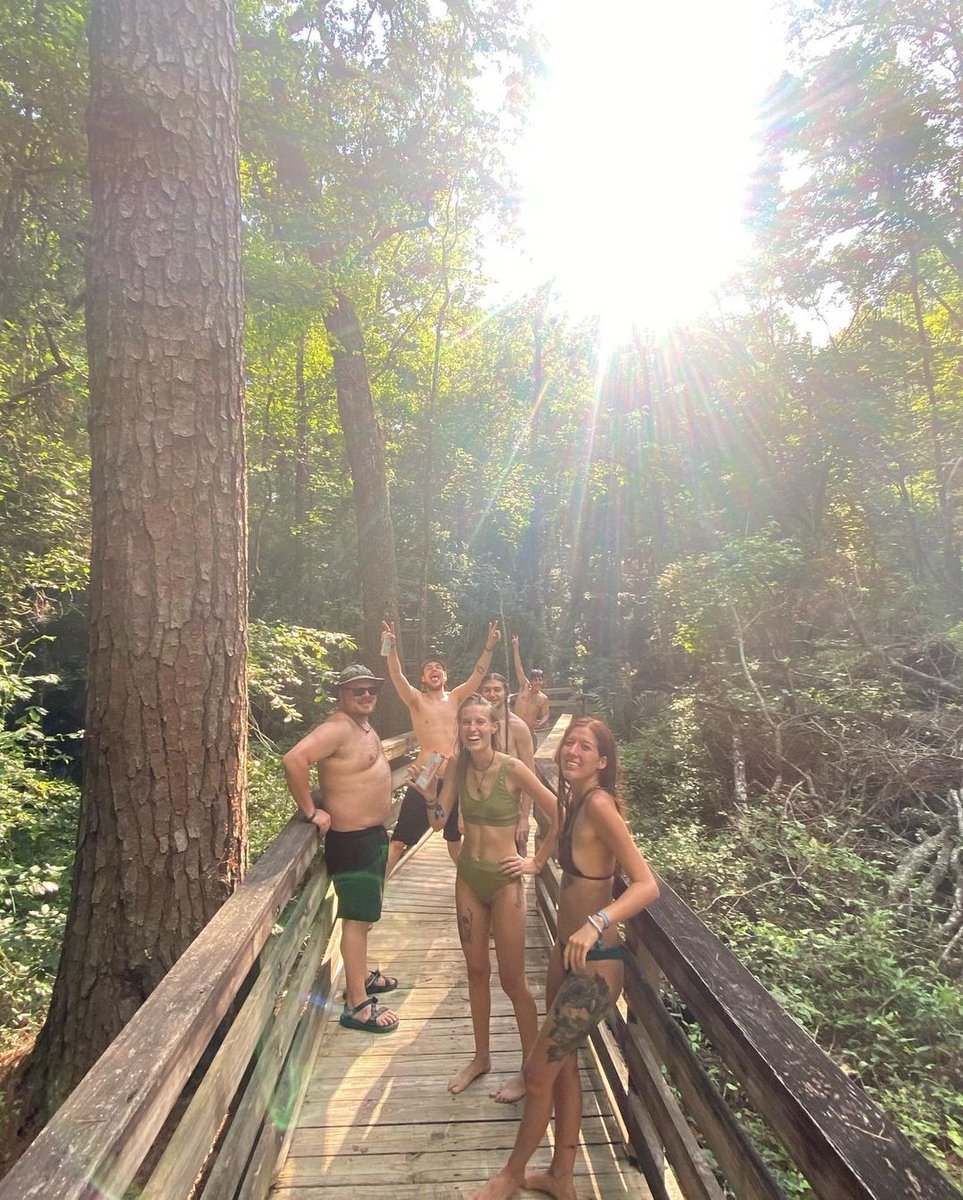Consider this your sign to go adventuring with your best friends. ✨🌿☀️

📸:: sarahk.thornton
📍 Falmouth Springs