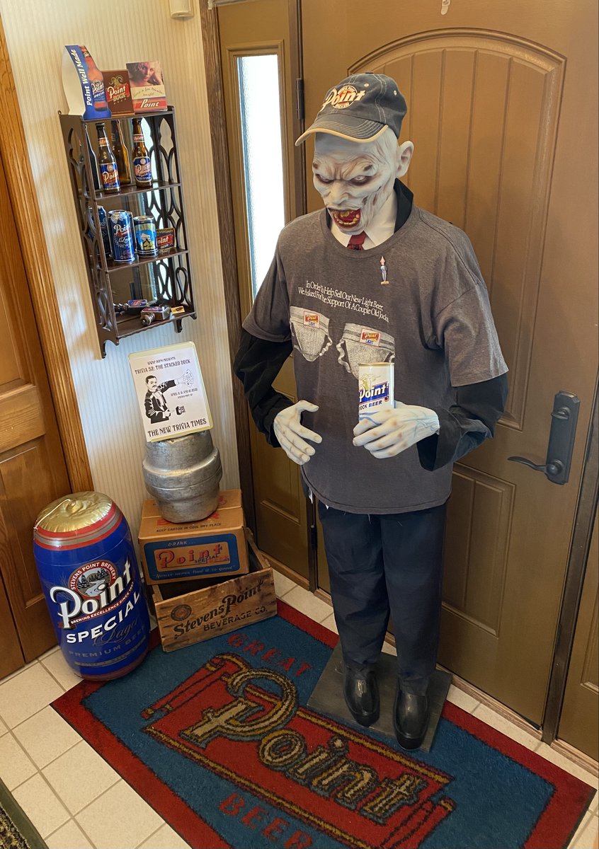 pointbrewery's tweet photo. Blue Bullets are ready to play. Are you ready for Trivia weekend? Thanks for sharing Mark Rothe! https://t.co/0pl7ChlaiX