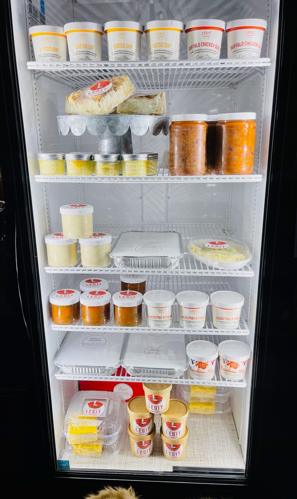 LegitProvisions's tweet photo. We can't wait to stock the fridges of our new location with Chef K's latest creations. There are SO many soups, salads, chips, dips, and desserts to enjoy!
#GetLegit #Yummm https://t.co/NqiLKy0lJV
