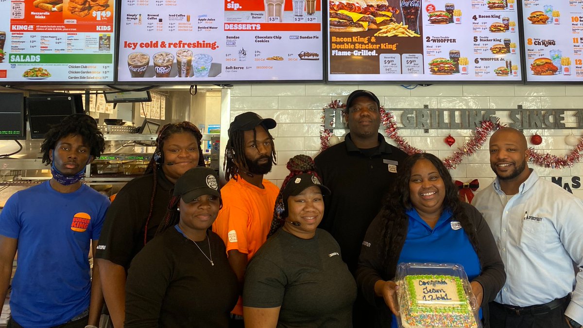 gpshospitality's tweet photo. Cheers to Arielle H. at BK #12661 in Baton Rouge, LA on becoming a Top Right Training Manager. Leading up to her promotion, Arielle & her team focused on representing GPS's core values. Learn more about joining GPS’s #GoalFocused team, visit: https://t.co/2p8qOIxqwC #hiring #TRTM https://t.co/rGct1prpd5