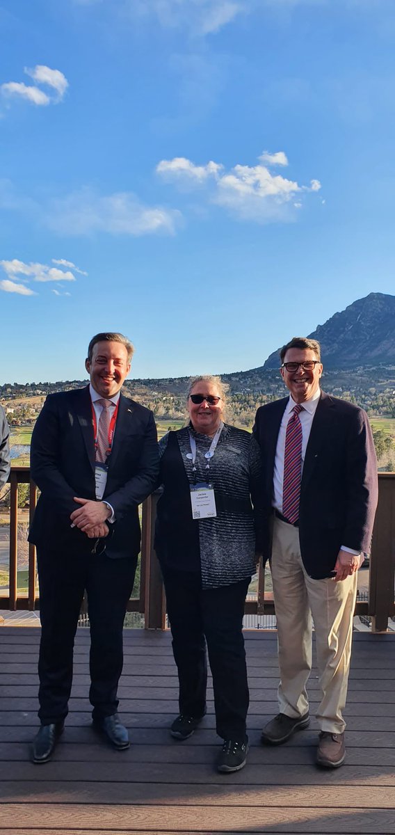 spaceindustryoz's tweet photo. Amazing conversations as always with One Giant Leap’s Jackie Carpenter and former U.S. Ambassador to Australia John Berry @onegiantleapoz @_aaausa @captainbrown https://t.co/NRNPOYGnvQ