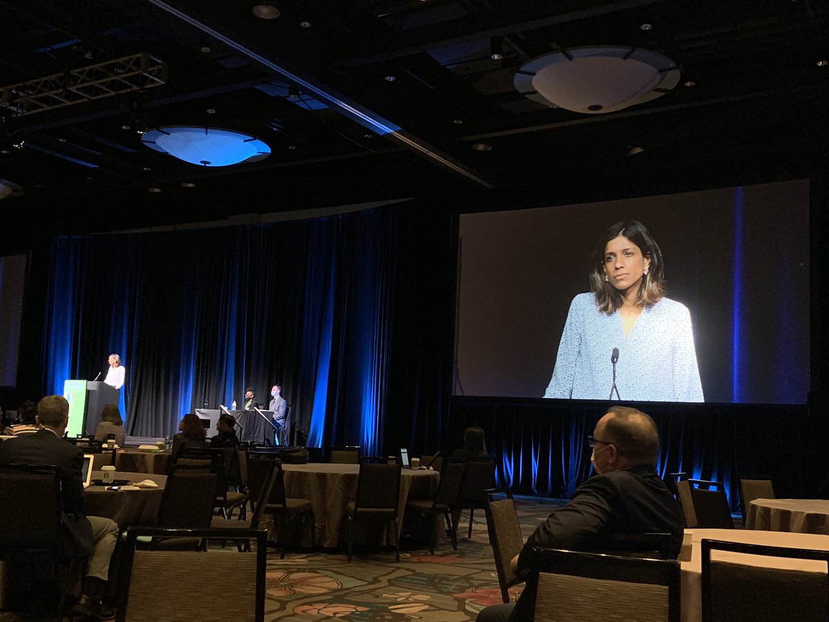 So proud of @IshaniG presenting her research on the plenary stage at #SGIM22. @BrighamDGIM @bwh_wim @BrighamMedRes As stated by @UREssien: Her research in low-value care & cascades across many diseases, including breast cancer screening as discussed today, is leading the field!