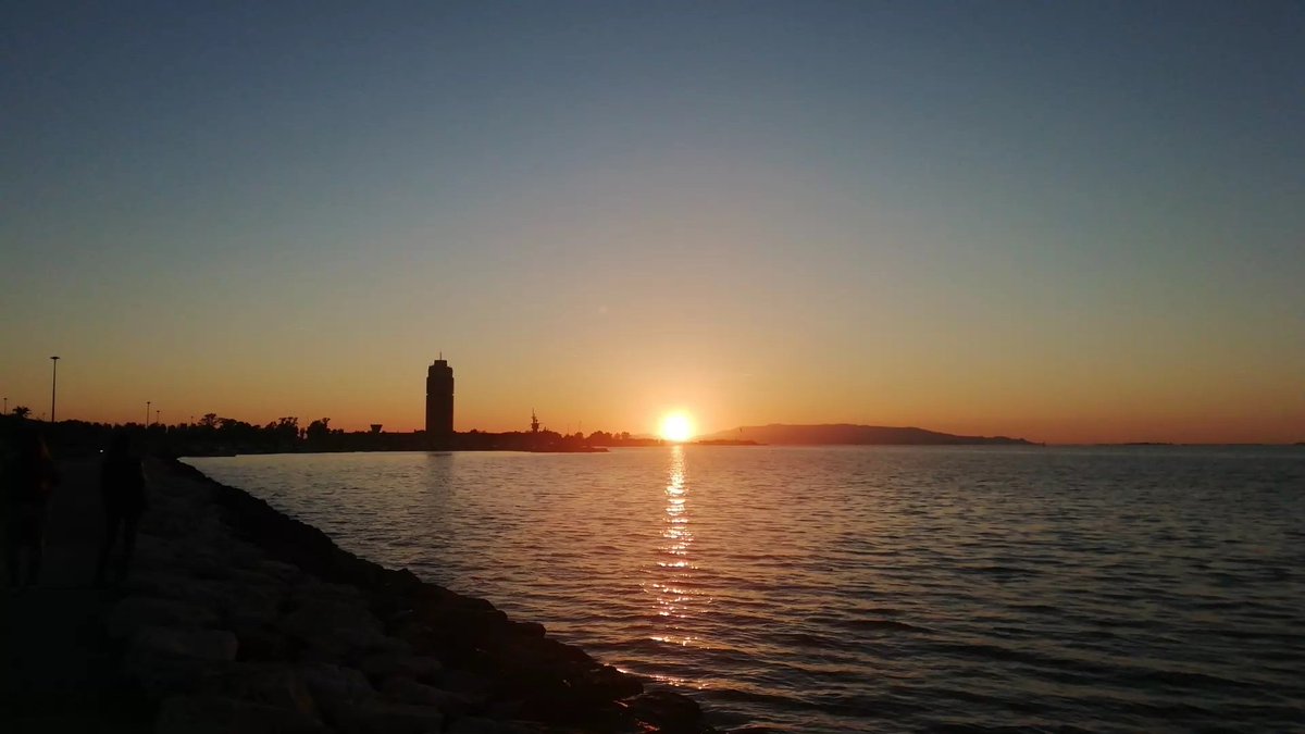 kscfdm's tweet photo. İzmir 💛 https://t.co/dalA06KftQ