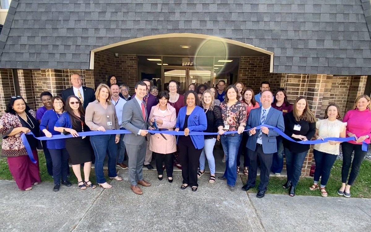 LouisianaDCFS's tweet photo. We joined our awesome regional staff and @JeremyStine to cut the ribbon on a new Child Support office in Lake Charles, a year and a half after the previous office was severely damaged by #HurricaneLaura. #RecoveryinProgress https://t.co/PdD95BVClX #lalege #lagov https://t.co/eKHS44CpjI