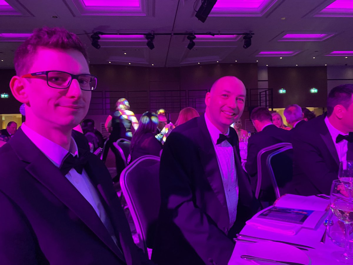 essential_wendy's tweet image. Great night with a great people last  night. So good to see @essential_robin and @Essential_Gary being nominated for the special Recognition Reward for giving back to the industry #PSCAwards #TeamEssential