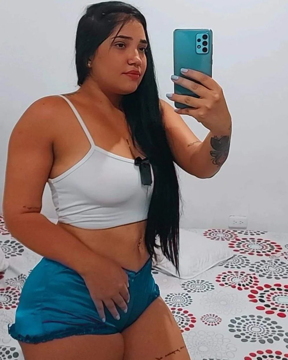 rosenud3's tweet photo. no meu quarto ou no seu ? https://t.co/3cWodcHPoO