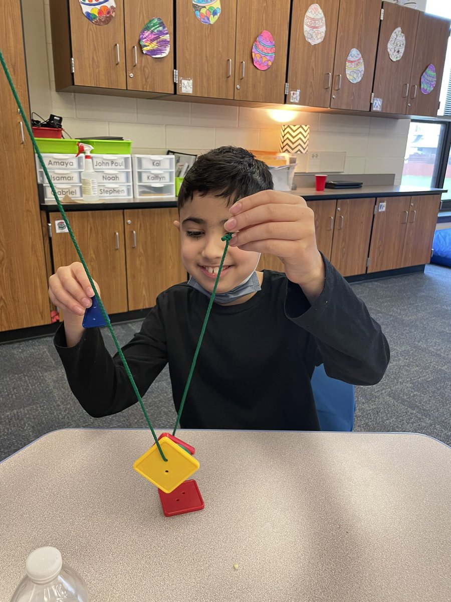 teach_withMrsV's tweet photo. Today Ss worked on identifying 2D shapes and also worked on their fine motor skills at the same time! We love interactive learning! #Room109Rocks https://t.co/KYfBXE6w3Q