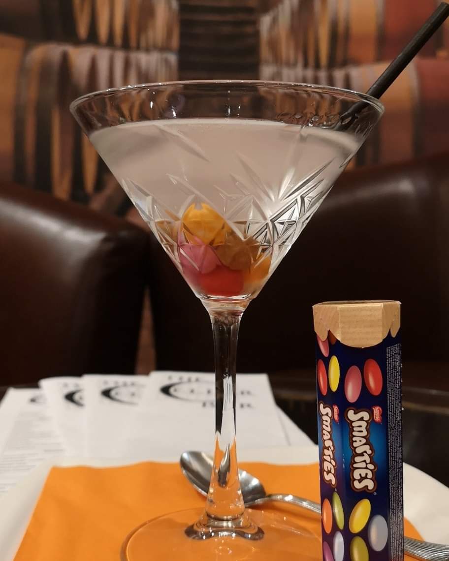 cellar_sandown's tweet photo. Special for Easter! 'The Smartini'. Smarties, double vodka, white chocolate liqueur, sugar syrup &amp; orange bitters.
#cocktails #cocktailbar #Sandown #IsleofWight #CellarBarSandown https://t.co/LDh5JI0PnQ