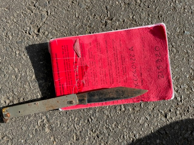 MPSBedfont's tweet photo. #Bedfont team have been out and about on foot today, three stop and searches and one weapon taken off the street. #StopAndSearchWorks #NeighbourhoodPolice #SNT #StopKnifeCrime @MPSHounslow https://t.co/Gb5HTSRILe