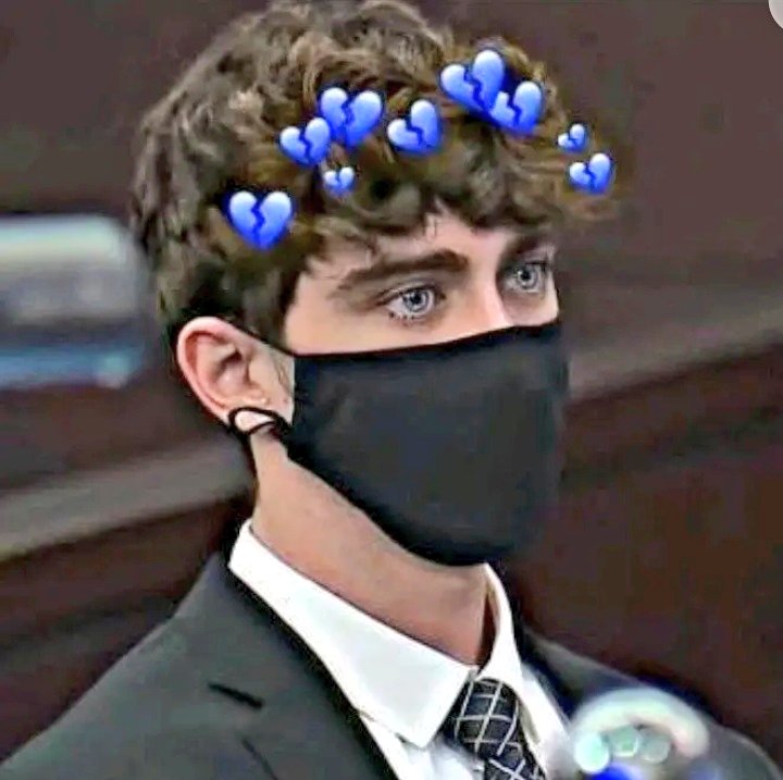 He was in pain because of the harsh words that the David family said and remained silent and did not answer them
Because of his morals and good upbringing
Cameron is a polite and respectful person
    #Cameron_herrin_is_innocent #Cameron