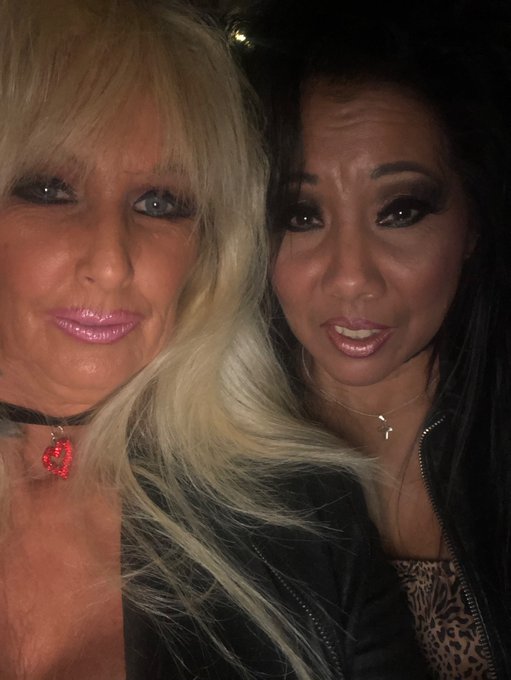 Having fun at the club house https://t.co/oxuRdS8eDX