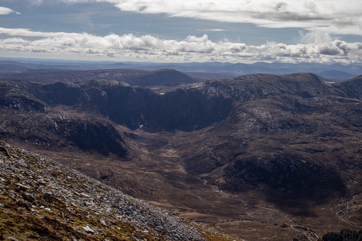 barrymacca85's tweet photo. Day 360 - Poisoned Glen

According to legend, the Poisoned Glen as seen here from the top of Errigal, got its name when the one eyed King of Tory, Balor of the Evil Eye, was killed here by his exiled grandson Lughaidh, after which the poison from his eye split the rock https://t.co/MZVYMPxWyJ