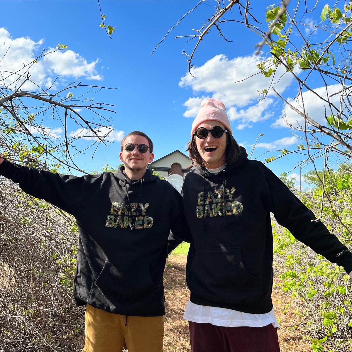 eazybaked's tweet photo. FIRST OFFICIAL STOP OF THE INTERTWINED TOUR TONIGHT IN ATL AND IT’S SOLD OUT! WILL HAVE THESE UNRELEASED HOODIES AVAILABLE AT THE MERCH BOOTH 🫣🧬 https://t.co/OuazYBLoEa