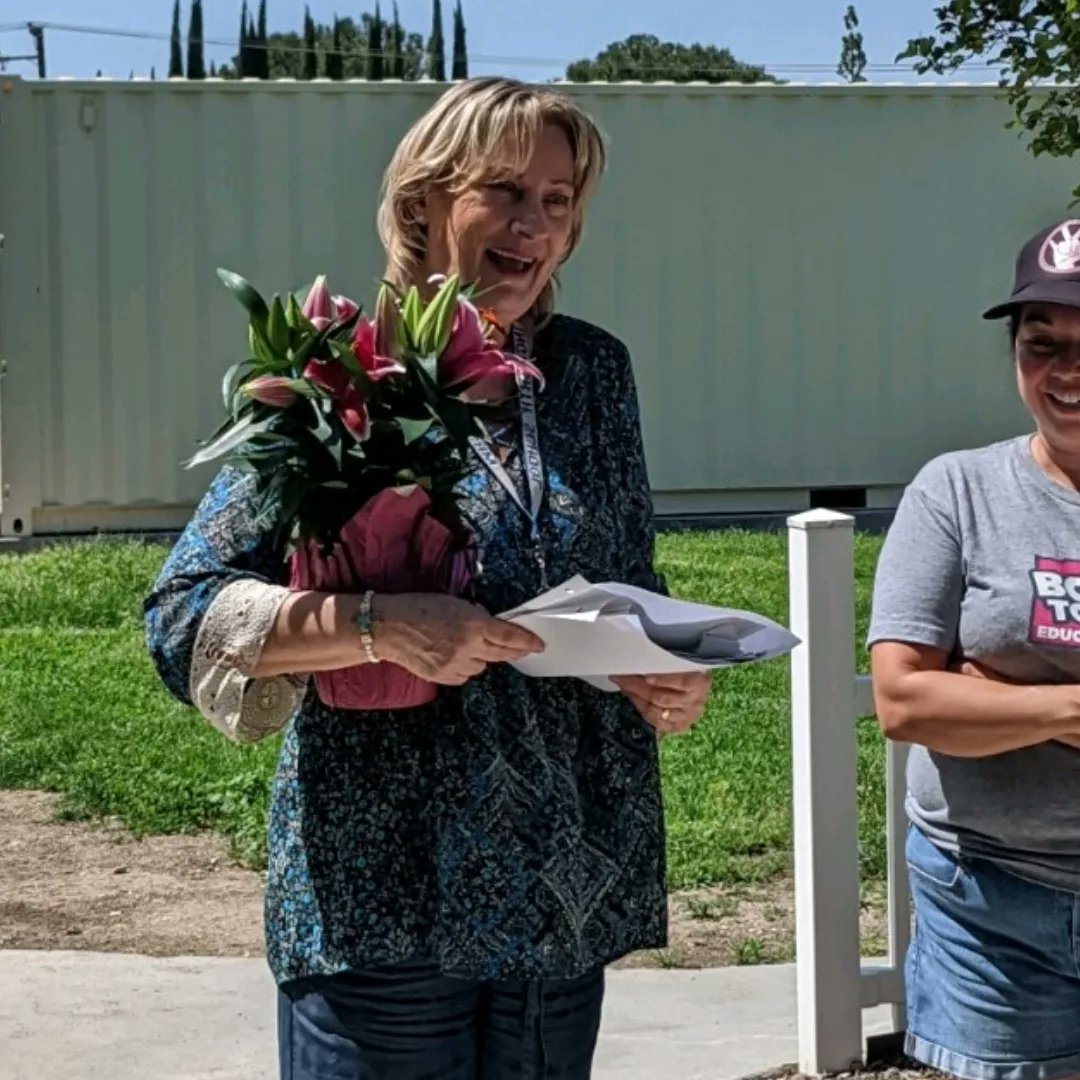A HUMONGOUS hug and thank you to our ONE AND ONLY librarian Mrs. P. She reads to our littles weekly, holds a book club at lunch, and is always promoting the month's cultural events. Mr. Weber's class surprised her with notes of their favorite memory with her.