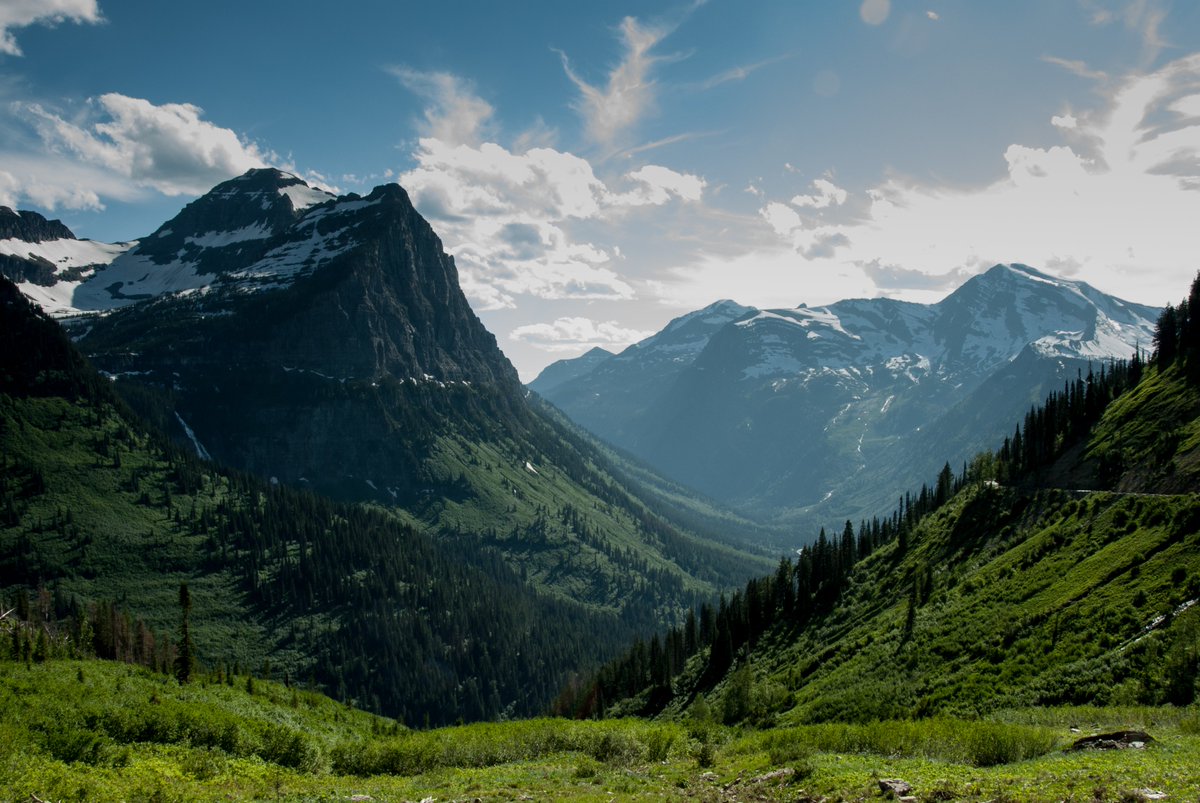 A portion of the Going-to-the-Sun Road will be closed June 1, 2022 – May 31, 2023, 10 p.m. – 6 a.m. daily between Apgar and Sprague Creek for road work. 📷: @visitmontana #RecreateResponsibly #GlacierMT #Montana