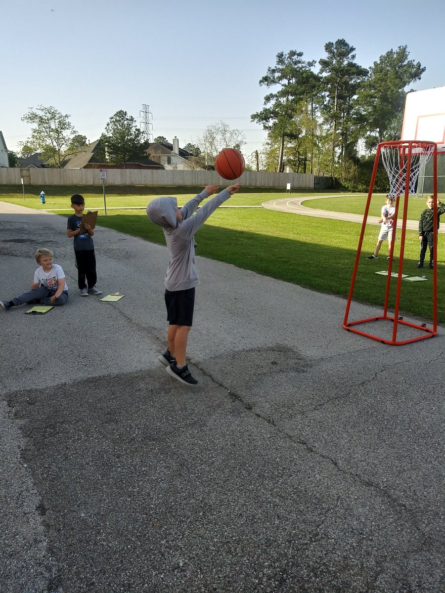 Monica Davalos tweet media