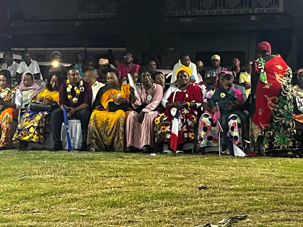 Deobal_Gobin's tweet photo. #avecvous

De la #Polynésie, à la #Martinique,
De #Wallis et #Futuna, #SaintBarthélémy à La #Réunion,
De #Mayotte à #SaintMartin,
De la #Guyane à la #Guadeloupe,
De la #NouvelleCaledonie à #SaintPierreMiquelon.

#OutreMer #presidentielles2022 https://t.co/cFE1PuIllH