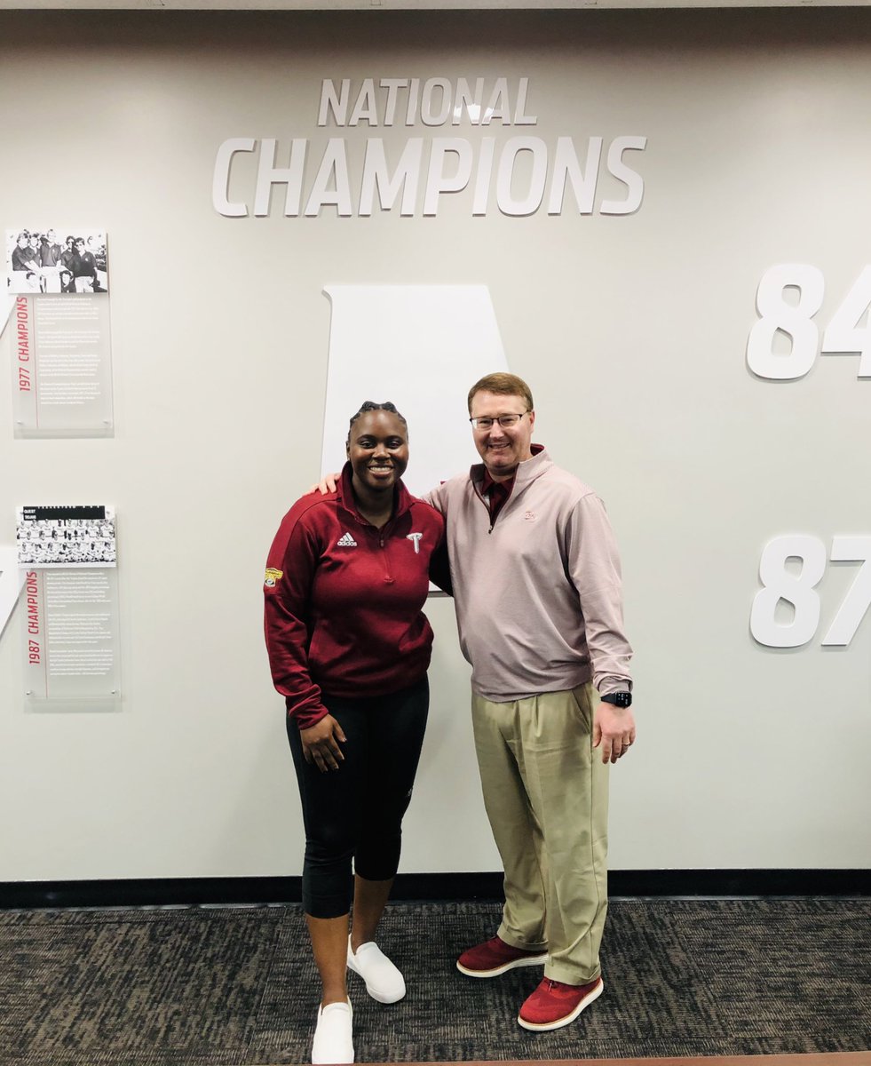 brentjones4's tweet photo. Thankful for @leahtheb and appreciate the work she has performed over the last 5 years as she leaves @TroyAthletics as the Director of Complaince and heads to Southern Miss as the Assistant Athletic Director of Complaince. https://t.co/7PKlDYPHAC