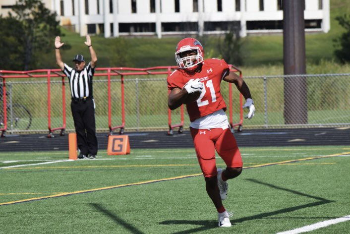 AdamKiatamba's tweet photo. After a great visit with central lakes, i’m 100% committed #JUCOPRODUCT  #AGTG https://t.co/WDqlY7Bma1