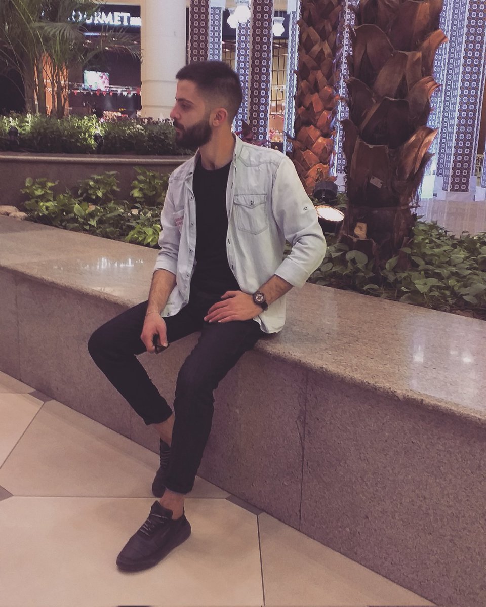 AhmadDeri10's tweet photo. 🖤🌙 https://t.co/aU2PfykemR