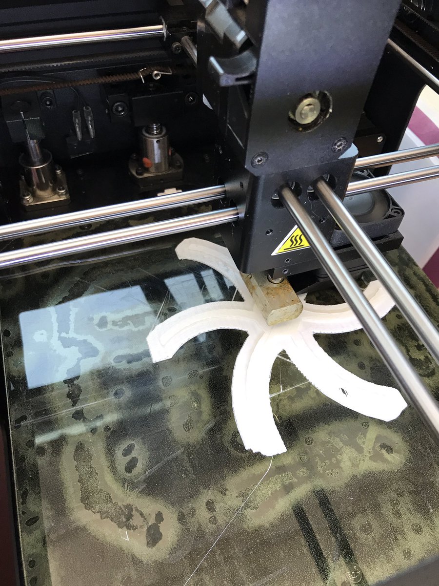 Sara Eastman tweet media