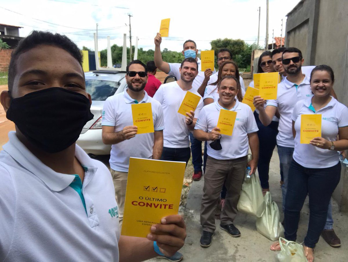 pastorotimar's tweet photo. Hoje nós os servidores da @AdventistasMN fizemos o IMPACTO ESPERANÇA no bairro sonho verde, em Parnamirim-RN.

Lançamos também ali a pedra fundamental da futura IASD no local. A mesma foi #ADOTADA pelos servidores da MNe, para a sua construção. 

Juntos Fizemos #PROEZAS🛐 https://t.co/WR7dpWCmV9