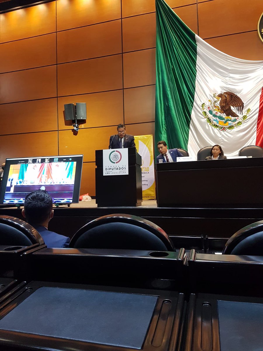 alejvaz's tweet photo. Un honor haber participado en el Foro #redesxlibertad, agradeciendo de antemano a los organizadores, en especial a mis queridos César Augusto Medina Ramírez y José Manuel Muzaleno. https://t.co/GSbJlS0GJj
