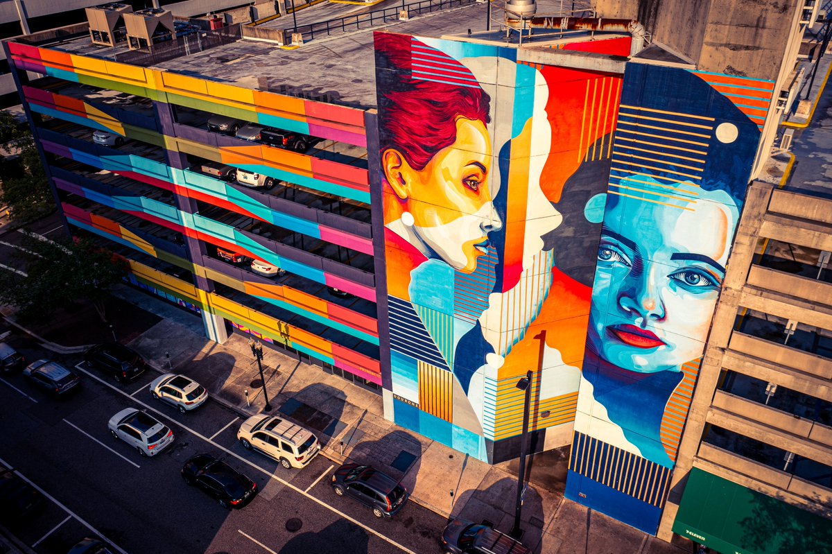jmojax08's tweet photo. Downtown Jax mural:
Untitled by David Petroni
#dronephotography
#blakandwhitephotography https://t.co/LIXZQS4qXS
