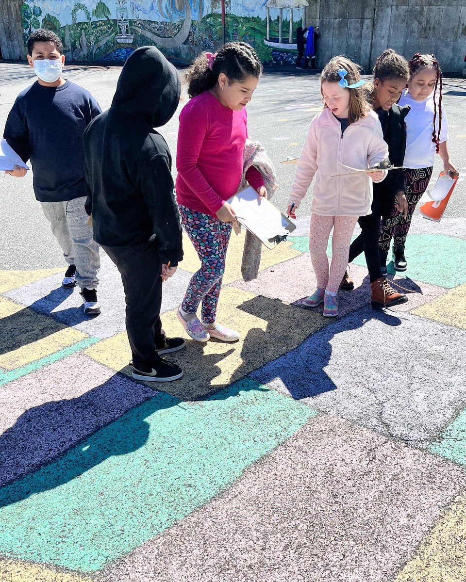 MrsSelvaggio's tweet photo. Took advantage of the break in rainy weather to look for quadrilaterals and right angles outdoors! Math is everywhere. 
@BASDFtHill @BethlehemAreaSD https://t.co/ClN1OGQrAk