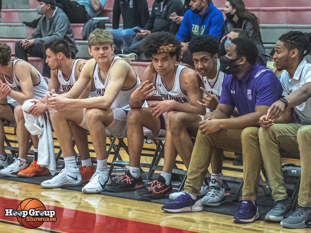 ContentJohnny_'s tweet photo. First live period of 2022! 

@PerkBasketball since ‘16: 

•National Prep Championship Birth
•Ranked 11th,15th in two National Polls
•35+ college players in 6 years
•58-4 at 🏡  

Come join the Panther Family 👀🐾 https://t.co/cjWLVTnUWc