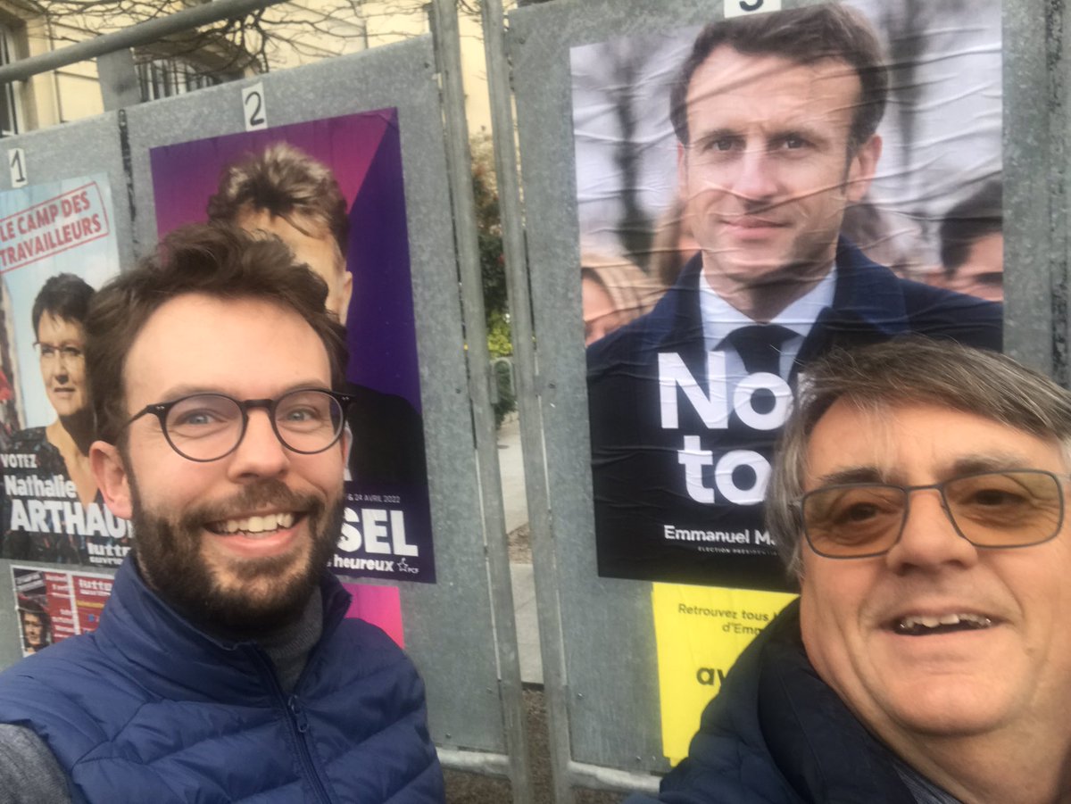 De la première heure à la dernière seconde… ainsi se termine la campagne du premier tour de l’élection présidentielle ! 🇫🇷🇪🇺
#collage #Coutances #Manche
Dimanche, mobilisons-nous !