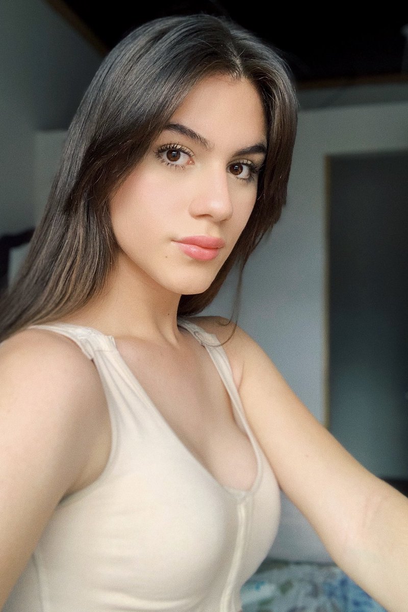 __Marcelarojas's tweet photo. 🧜🏻‍♀️🧚🏻‍♀️ https://t.co/EtUgvk2FIn