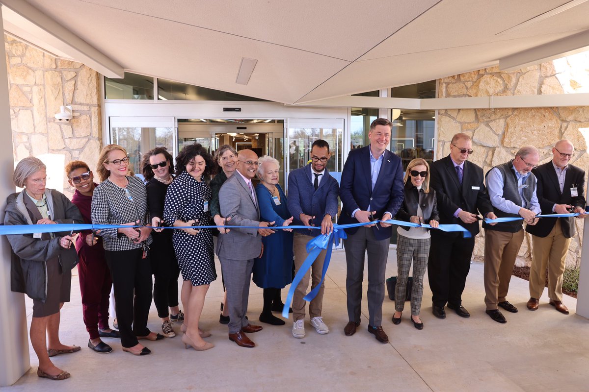 cityofokc's tweet image. Welcome (back) home, Belle Isle Library!