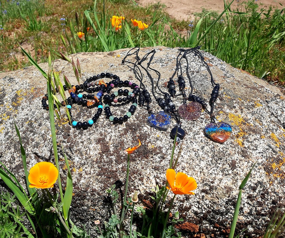 SynergySecrets's tweet photo. Spring Flowers are so magnificent! Raise your Vibration today with 15% OFF with promo code: spring!   #spring #springflowers #sunshine #highvibrations #EMF #EMFprotection #5G #secretsynergystones https://t.co/NvmyKIYZTB