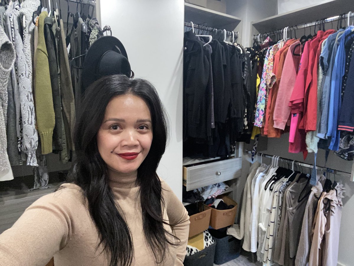 creativemama247's tweet photo. Creating and learning about myself from my closet. This content thing is spiritual 🤩@garyvee #100dayproject IG @athomewithvera https://t.co/t86xOzbBGd