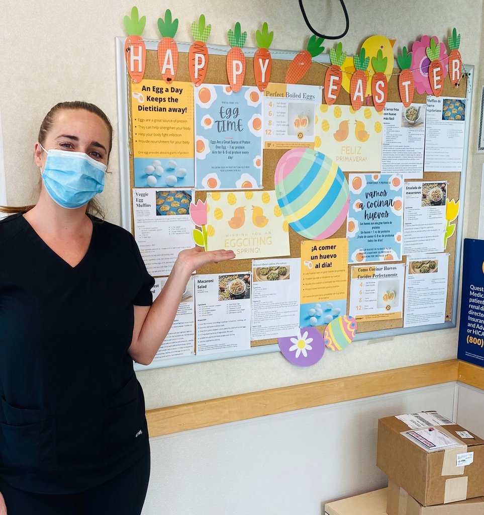CalPolySLODI's tweet photo. Intern @noticeably_nourished just completed this fun project creating a spring-themed bulletin board to help educate dialysis patients about the importance of protein.
#RD2Be #NutritionStudent #DieteticInternship #futurerdn #futurerd #internsinaction https://t.co/RLggcMfGBD