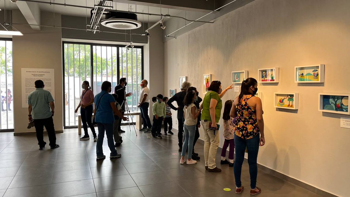 culturagdl's tweet photo. Hoy se inauguró la exposición ilustrada en plastilina "De libros amores. De plastilina primores", del autor Memo Plastilina, en Globo, Museo de la Niñez de Guadalajara. 

¡Visítala! https://t.co/lUgXq2weXa