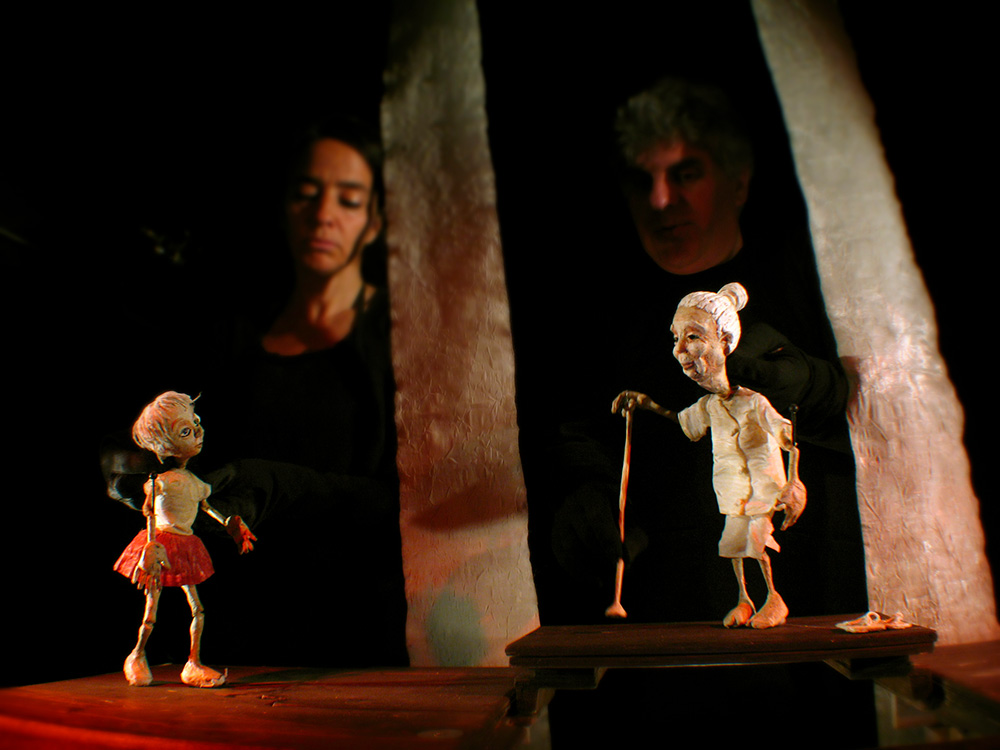 theatrequebec's tweet photo. "L’Écrit : comme une ode initiatique"
À lire, critique de "L’Écrit" (@Le_Periscope - Ubus Théâtre )
https://t.co/3IWXKwLMjt
#critique #critiquetheatre #critiquequebec #artsvivants #marionnettes #theatredobjets https://t.co/Qq2q87rJed