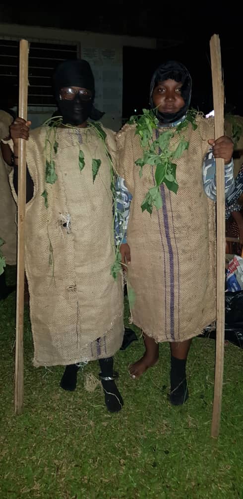 LudovicKamdem's tweet photo. La culture de l'ouest représenté au #PROMESSEC2022 par l'association Nkougni qui regroupe les étudiants de la région de l'ouest de @douala_essec
@EssecEvents https://t.co/C9dS9Msicm