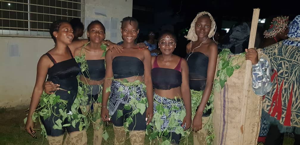 LudovicKamdem's tweet photo. La culture de l'ouest représenté au #PROMESSEC2022 par l'association Nkougni qui regroupe les étudiants de la région de l'ouest de @douala_essec
@EssecEvents https://t.co/C9dS9Msicm