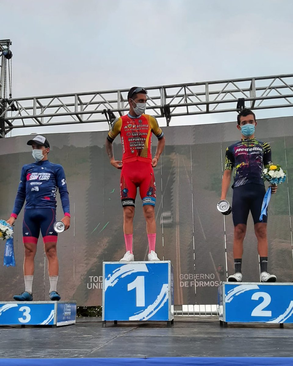 ESPNCiclismo's tweet photo. El podio del segundo tramo de la Etapa 2 de la #VueltaAFormosa:

🥇 Nicolás #Tivani
🥈 Brayan #Sánchez
🥉 Lucas #Gaday

#ESPNCiclismo https://t.co/n9RjO6S6I1