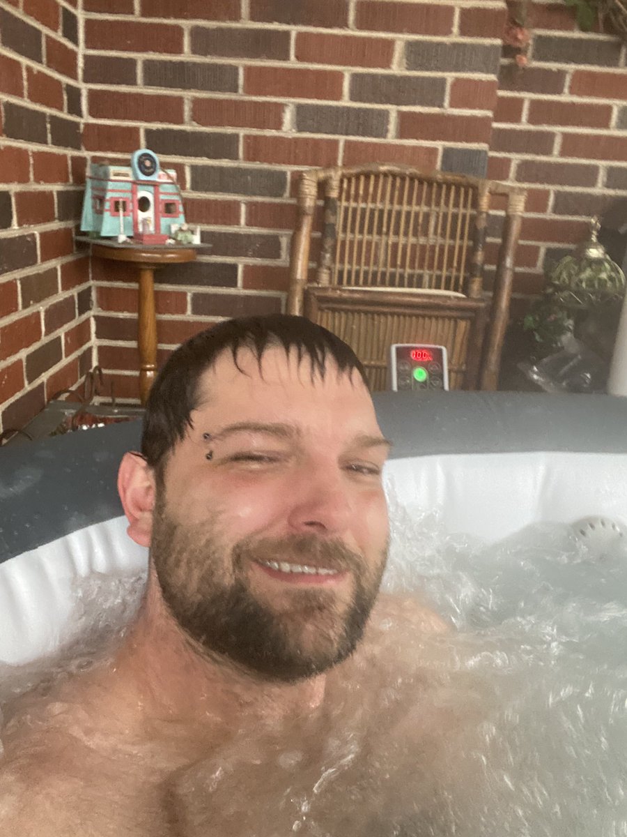 dcorvin88's tweet photo. Great way to end the week https://t.co/d0fZP3dEet