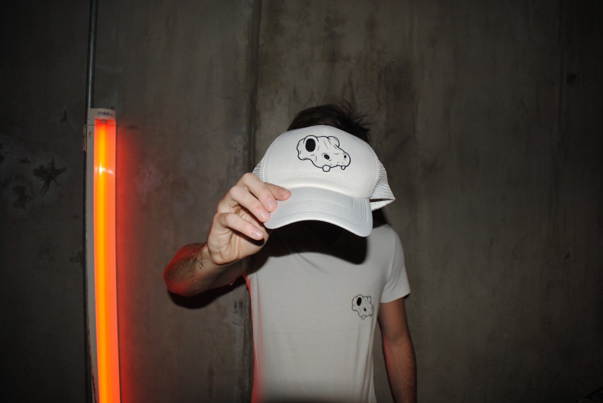 Hipposmetaclub's tweet photo. The week is over and so is the wait for the merch reveal. Only for holders...

#HipposMetaClub
#NFT #NFTs #nftart #NFTProject #NFTCommumity https://t.co/94hk2N7RkK