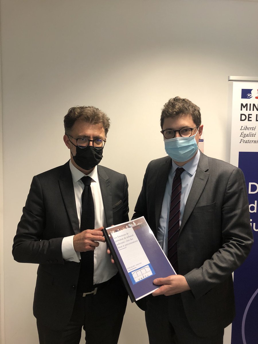 DeparisBenjamin's tweet photo. Rencontre du bureau CNPTJ avec Paul Huber, DSJ, et Soizic Guillaume sous-directrice de la magistrature. Nombreux thèmes abordés : réalisations à venir des préconisations du Livre blanc sur les fonctions de présidents TJ /effectifs supplem. après parution de notre référentiel 2022 https://t.co/d5ZXD4AjFV