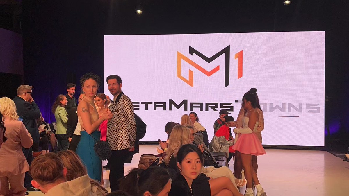 MetaMarsTowns tweet media