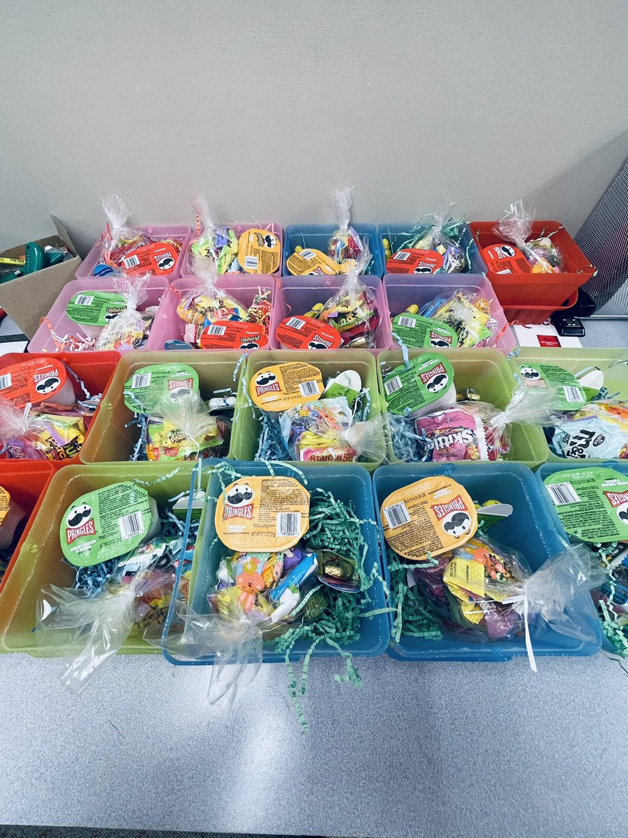 Put together a little spring time recognition for our specialty sales team! 🌷☀️ #caregrowwin <a href="/krussell808/">Kathy</a> <a href="/TGT_Angel/">Angel</a> <a href="/ChristinaM024/">Christina Trevino</a> <a href="/aleahmarie19/">Aleah Jacinto</a> <a href="/_TheNickOwens/">Nick Owens</a>