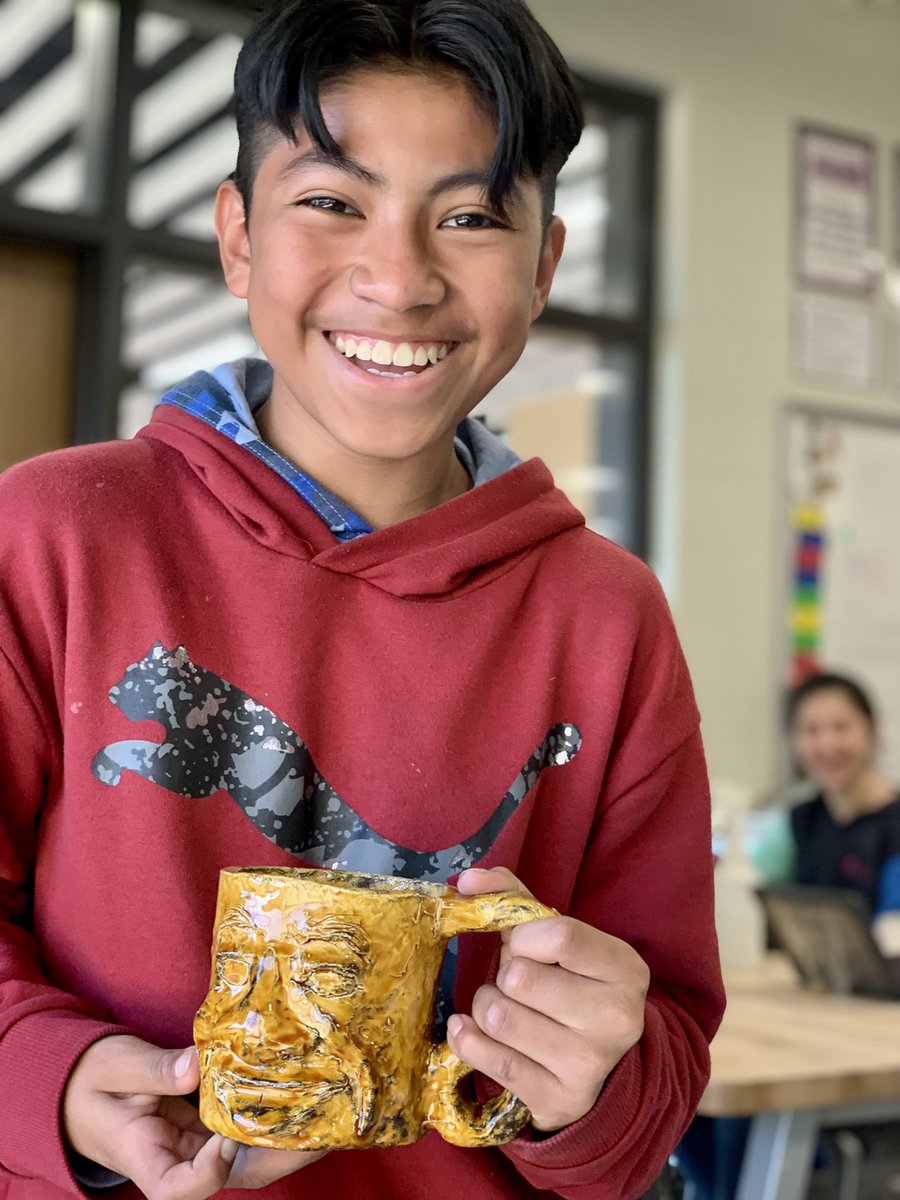 I can’t get over how much I love this picture of Andres (7th) and his face mug! You can feel that smile in your soul. He’s a very talented and artistic kid. It’s so fun teaching kids that are just a joy to be around. #clay #facemug