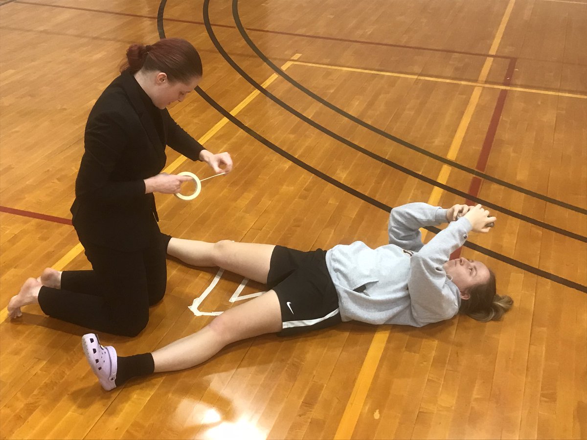 DefiCollegeWSOC's tweet photo. Crime in progress. Discover whodunnit at 6.30 tonight. @defiancecollege #jacketnation #dcscienceclub https://t.co/OingWe75iR